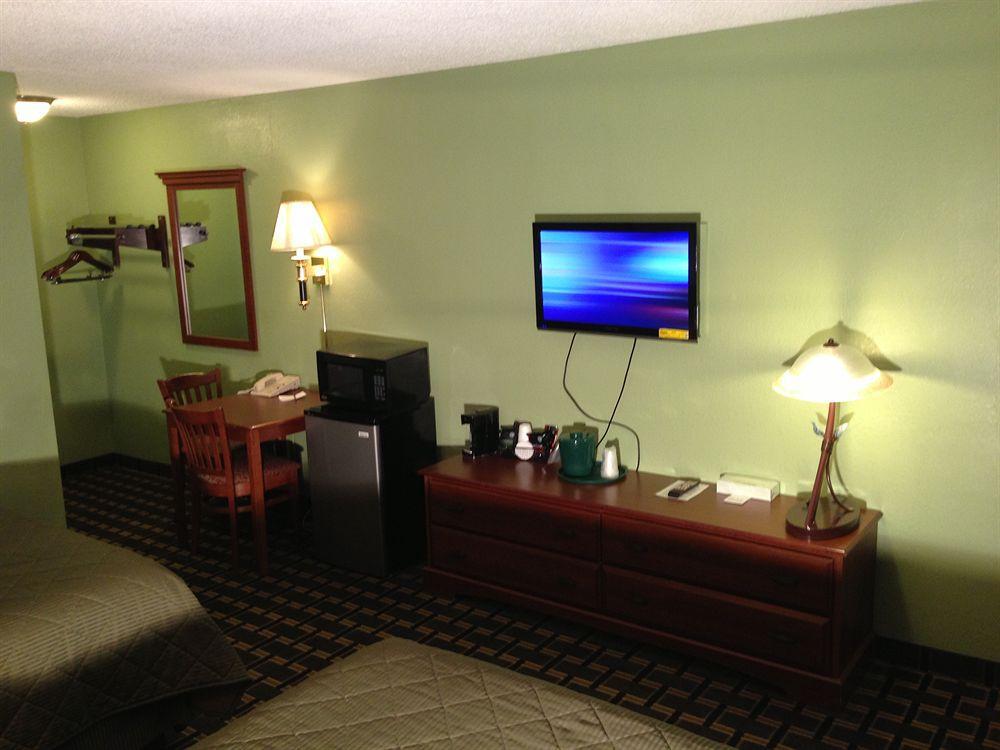 University Manor Inn Buffalo Bagian luar foto