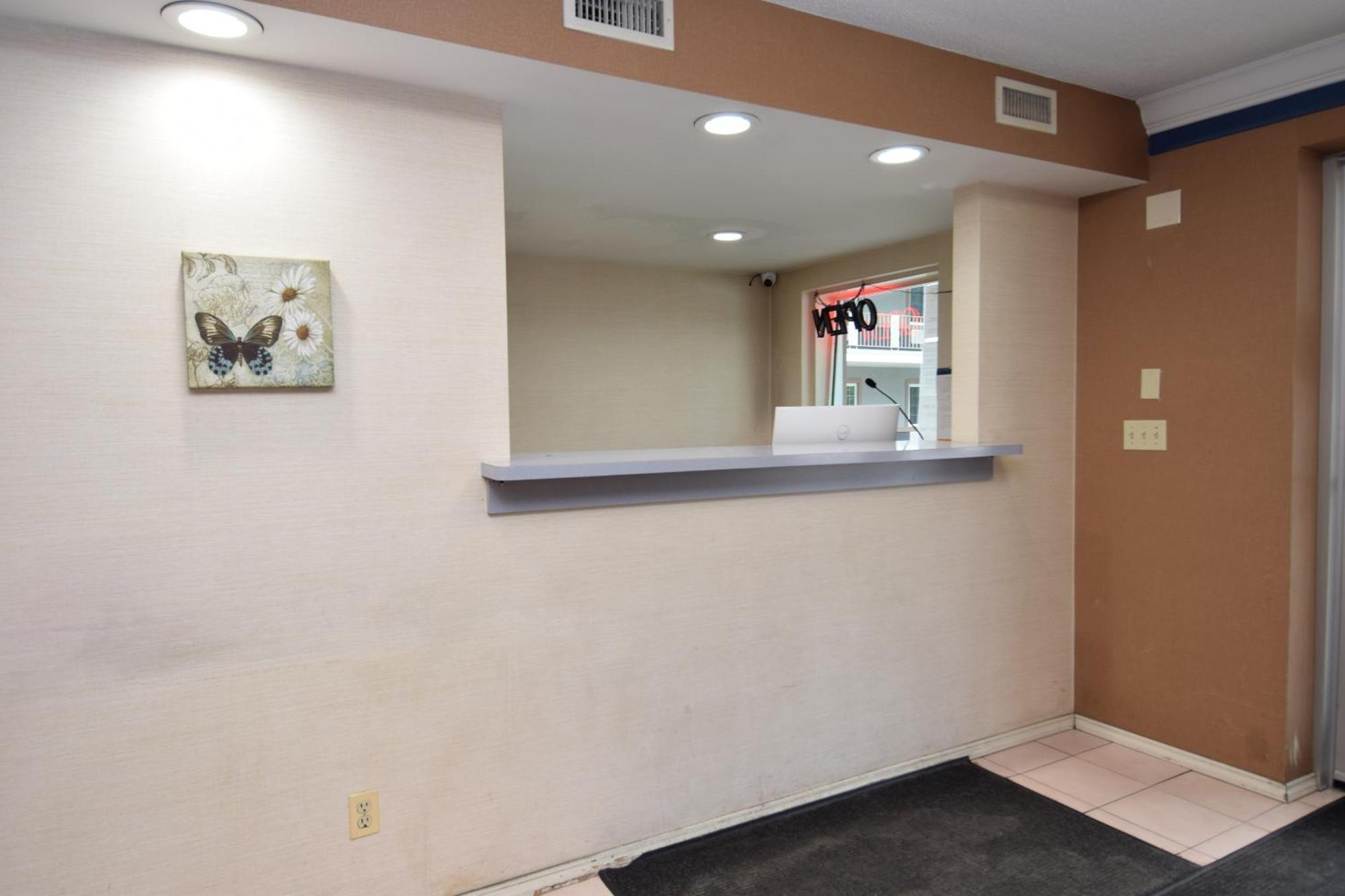 University Manor Inn Buffalo Bagian luar foto
