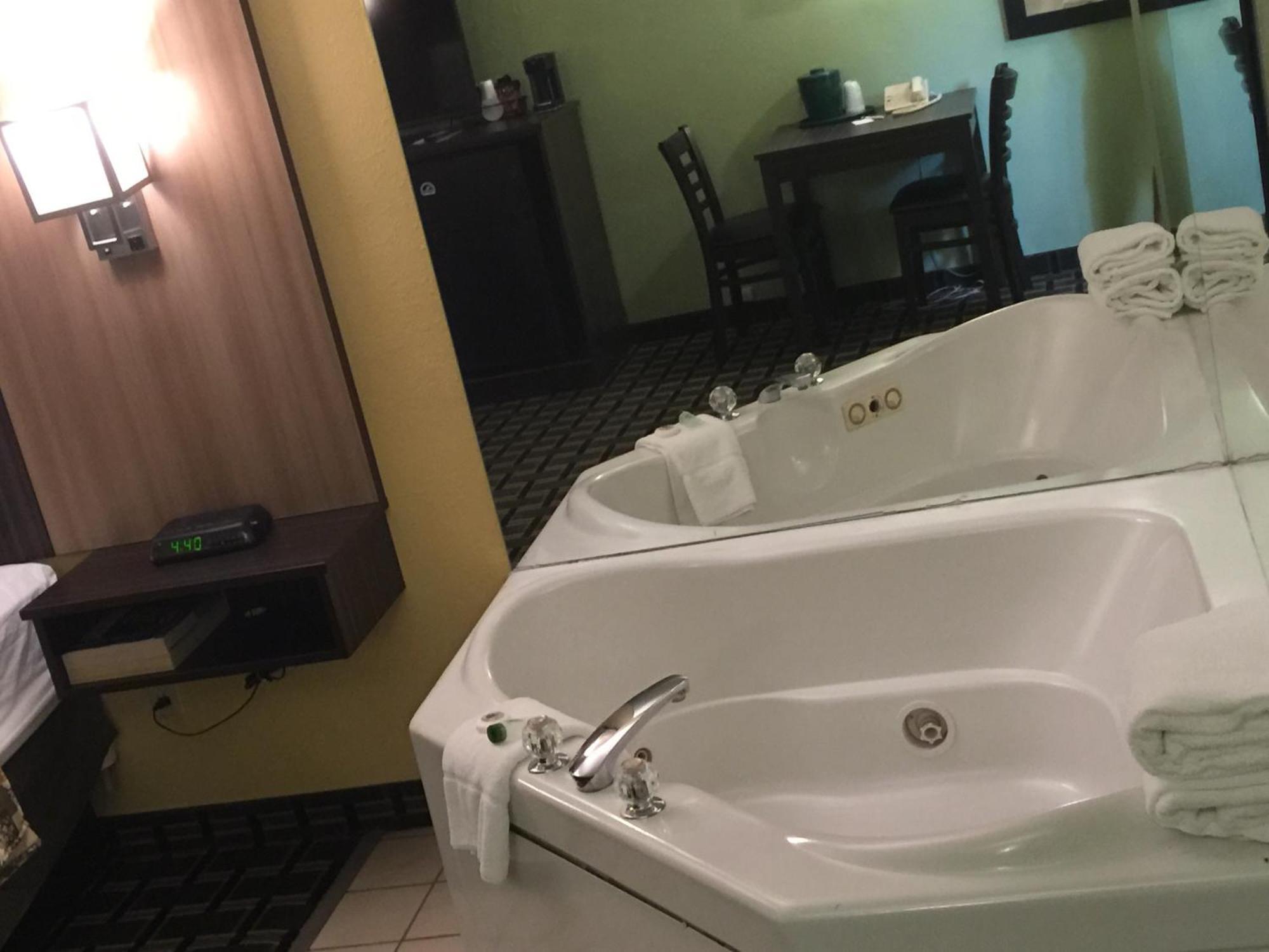 University Manor Inn Buffalo Ruang foto